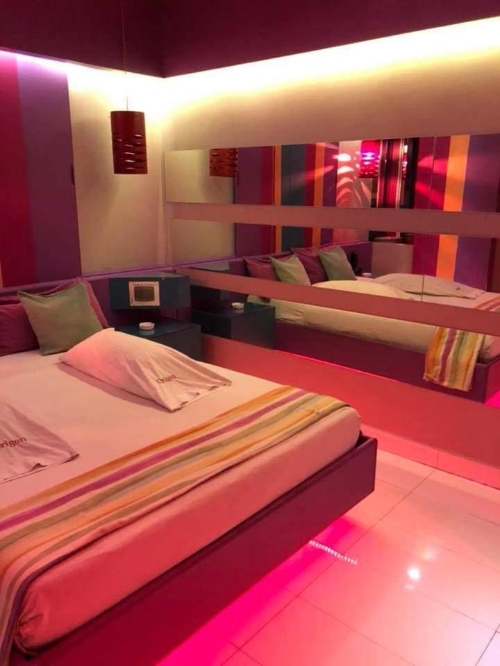 Love hôtel Origen -motel- (adults Only) 2*